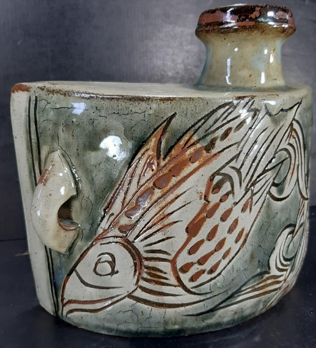 ❤️ 【美品】琉球 壼屋焼 人間国宝 金城次郎抱瓶魚文 やちむん共箱